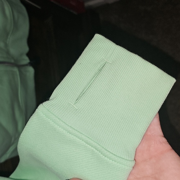 Lululemon Scuba Full-Zip Hoodie! Sz 8 Womens! Nwts! CTRL- Citra Lime! - Picture 4 of 13